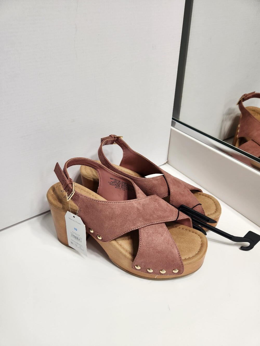 Time and Tru Women's X-Band Heeled Sandals 3.42" Block Heal - Picture 8 of 9